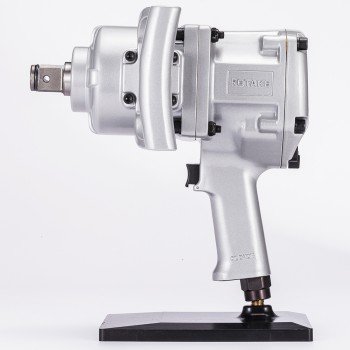 Гайковерт пневматический грузовой 1" 2400 N/m RT-5663
